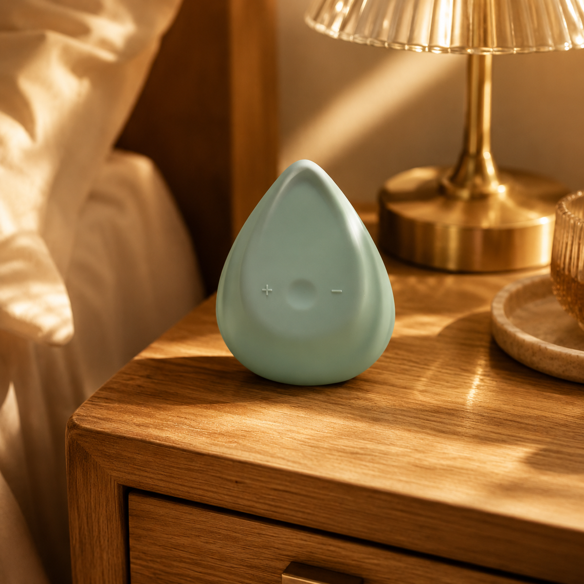 Evii Mint in green - external vibrator product photo 2