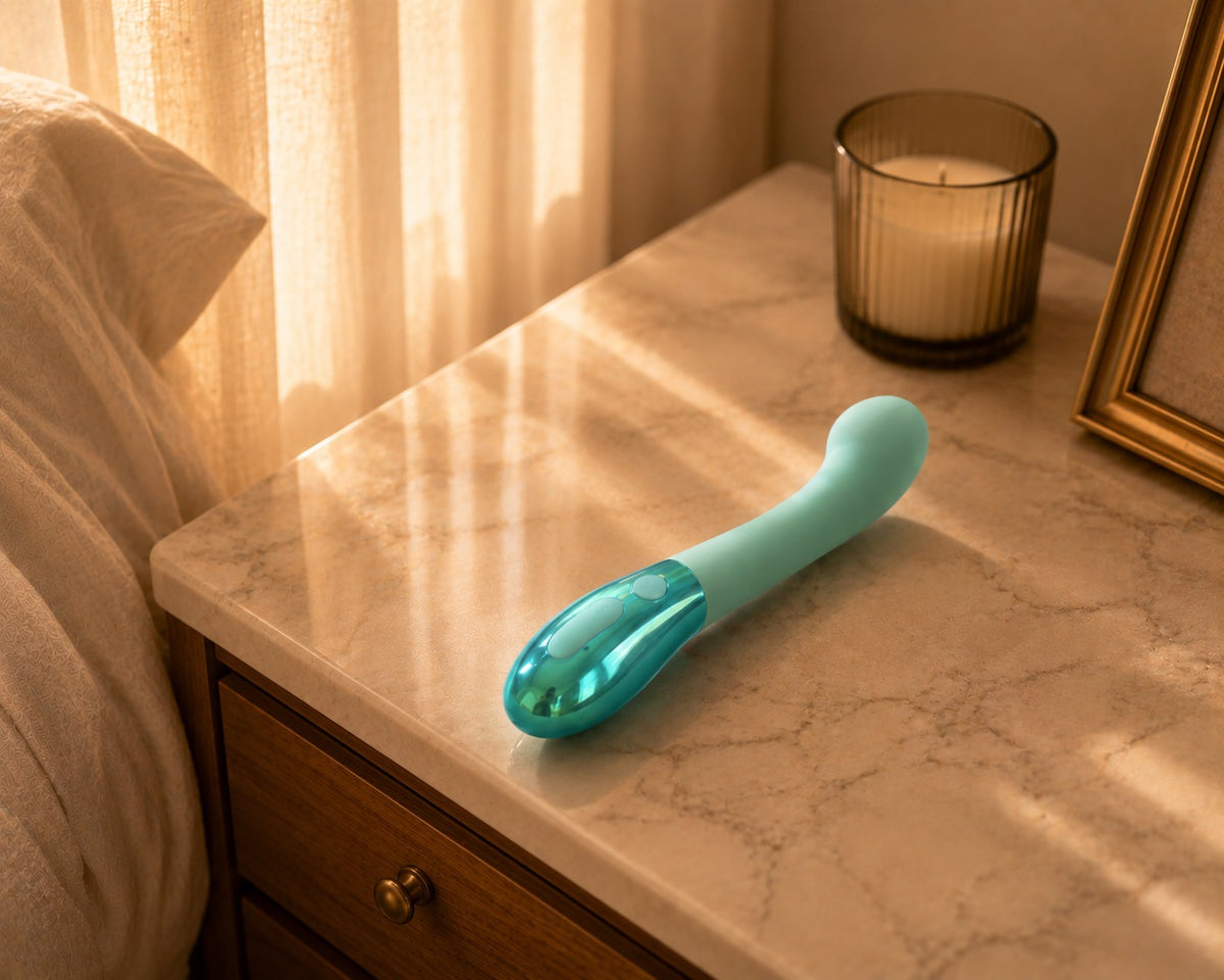 Gii Glow Mint - g spot vibrator product photo 3