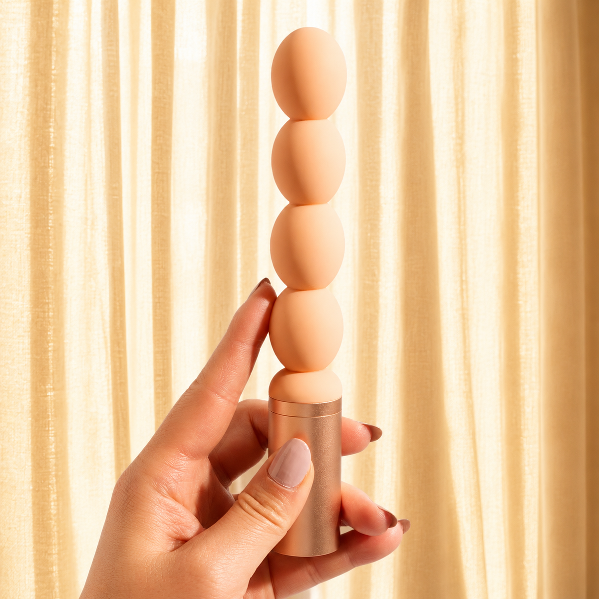 Viva Slim Vibrator by Lovglo - external vibrator product photo 2