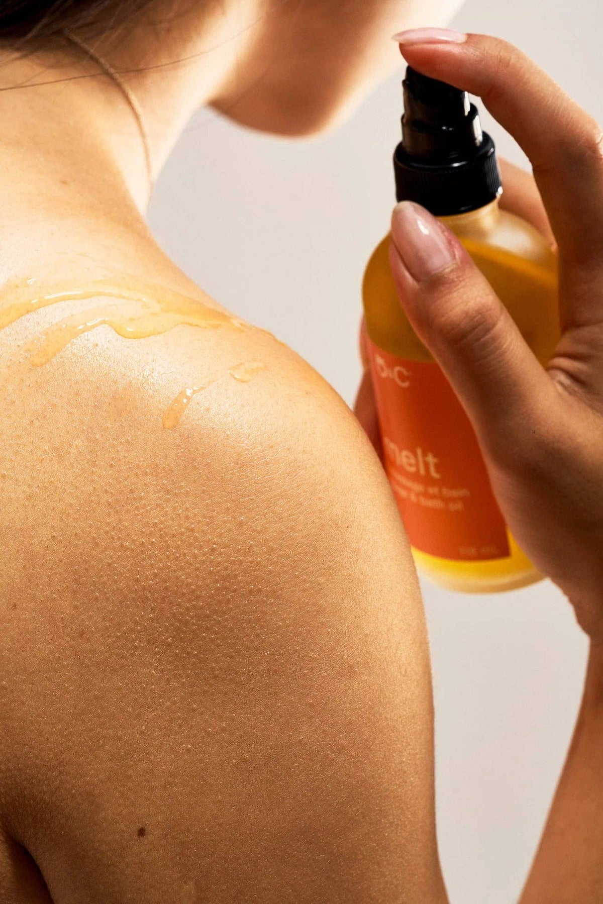 Melt Massage, Bath and Body Oil by Peach and Cream ® - body oil product photo 3